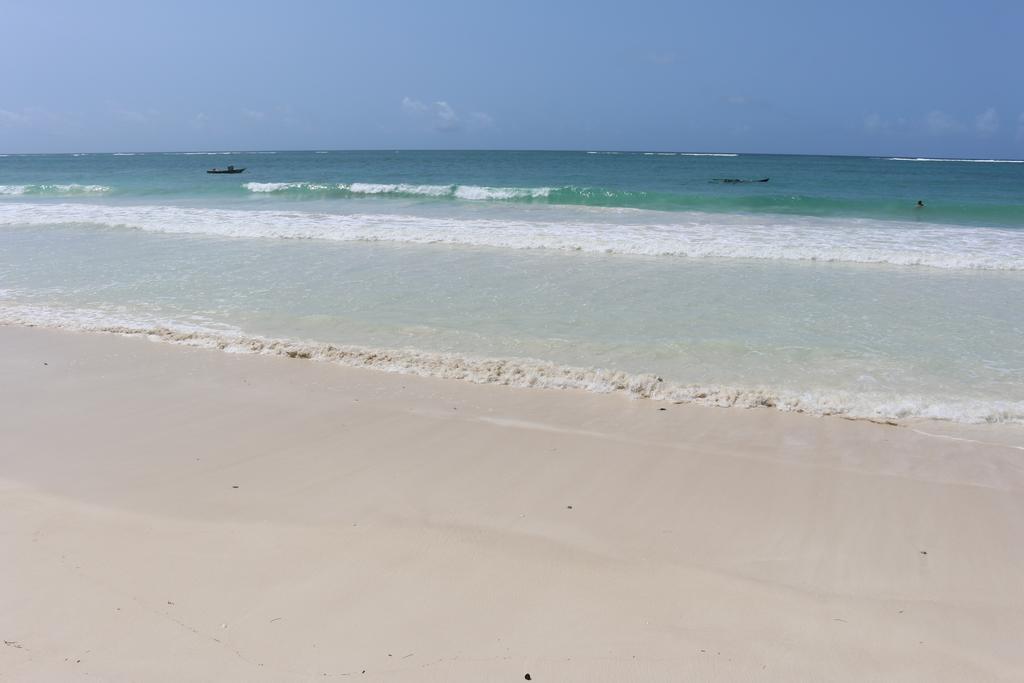 Diani Sea Resort Praia de Diani Exterior foto